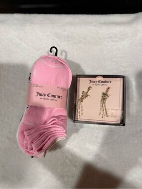 Juicy Couture Pink No-Show Socks Pack with Gold Chain Drop Earrings
